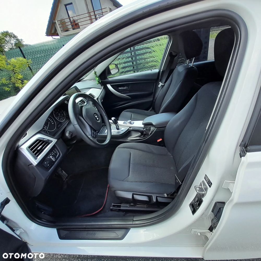 BMW Seria 3 318d - 8
