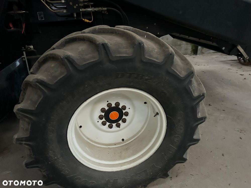 New Holland CX8060 - 10