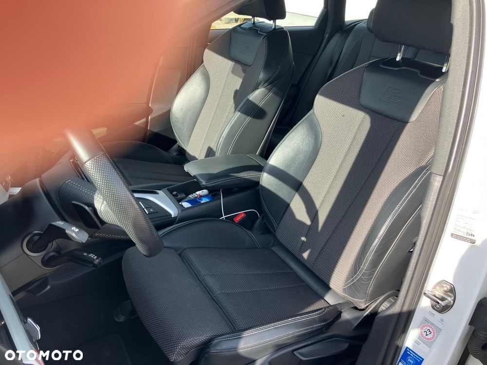 Audi A4 ver-avant-40-tdi-s-tronic-s-line - 24