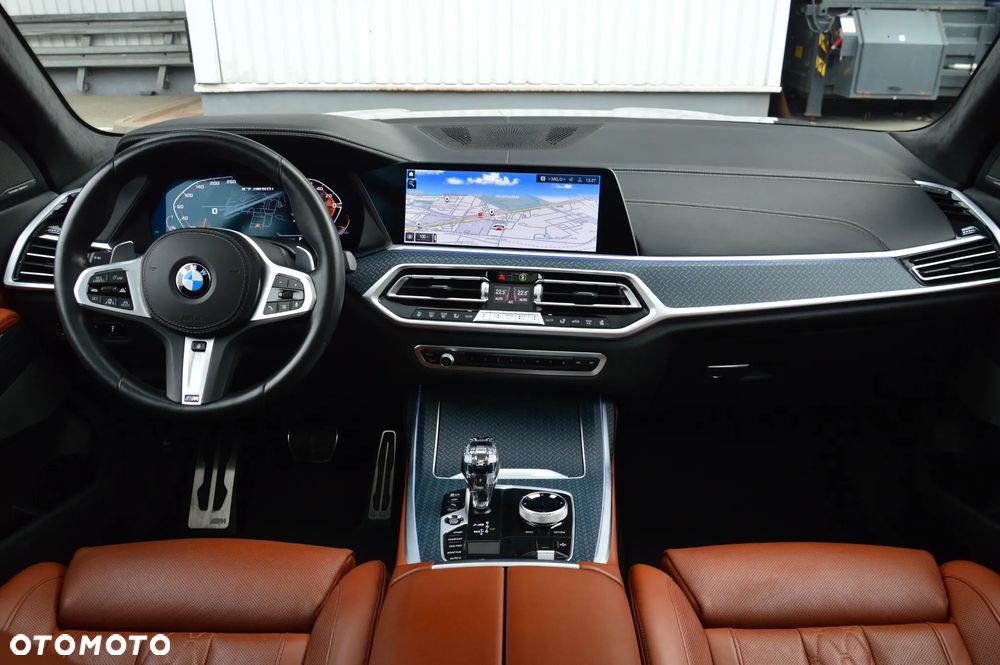 BMW X7 M50i - 3