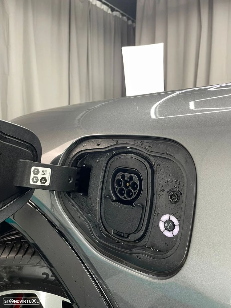 Ford Mustang Mach-E 75.7 kWh Premium AWD - 10