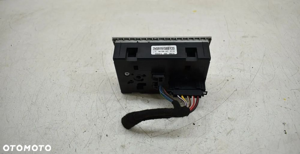 PANEL NAWIEWU TYŁ TYLNY - VW T5 CARAVELLE 07R 7H5919158 - 3