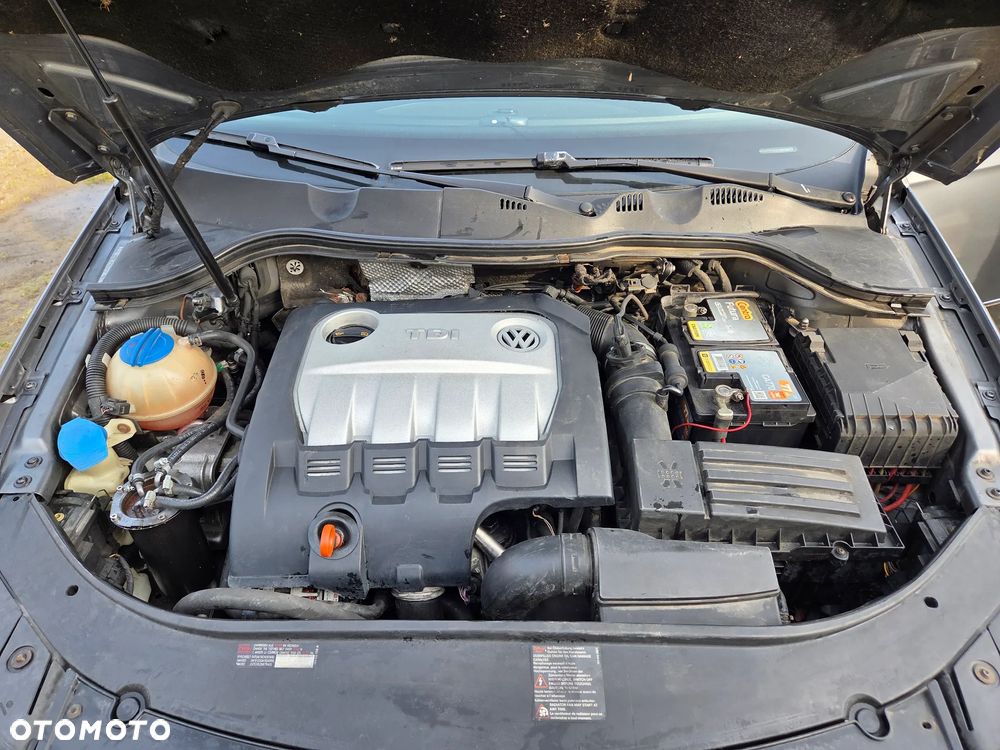 Volkswagen Passat 2.0 TDI DPF Highline - 2