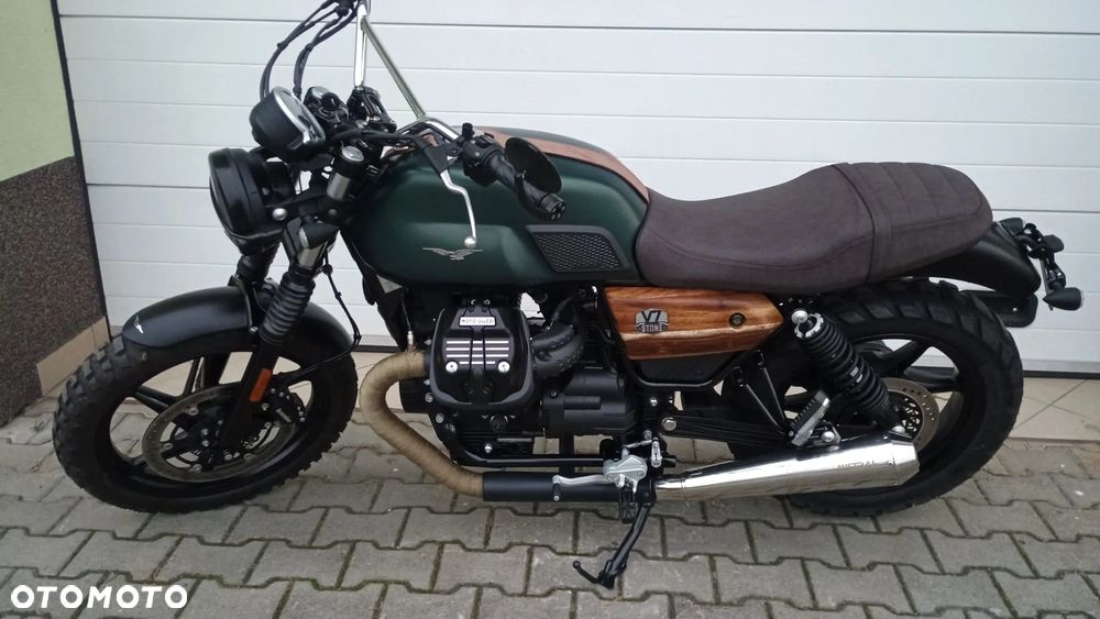 Moto Guzzi V7 - 1