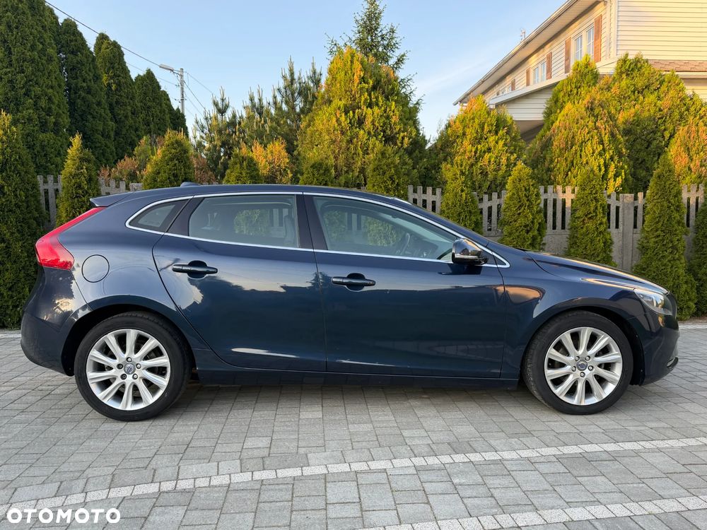 Volvo V40 D2 Momentum - 12