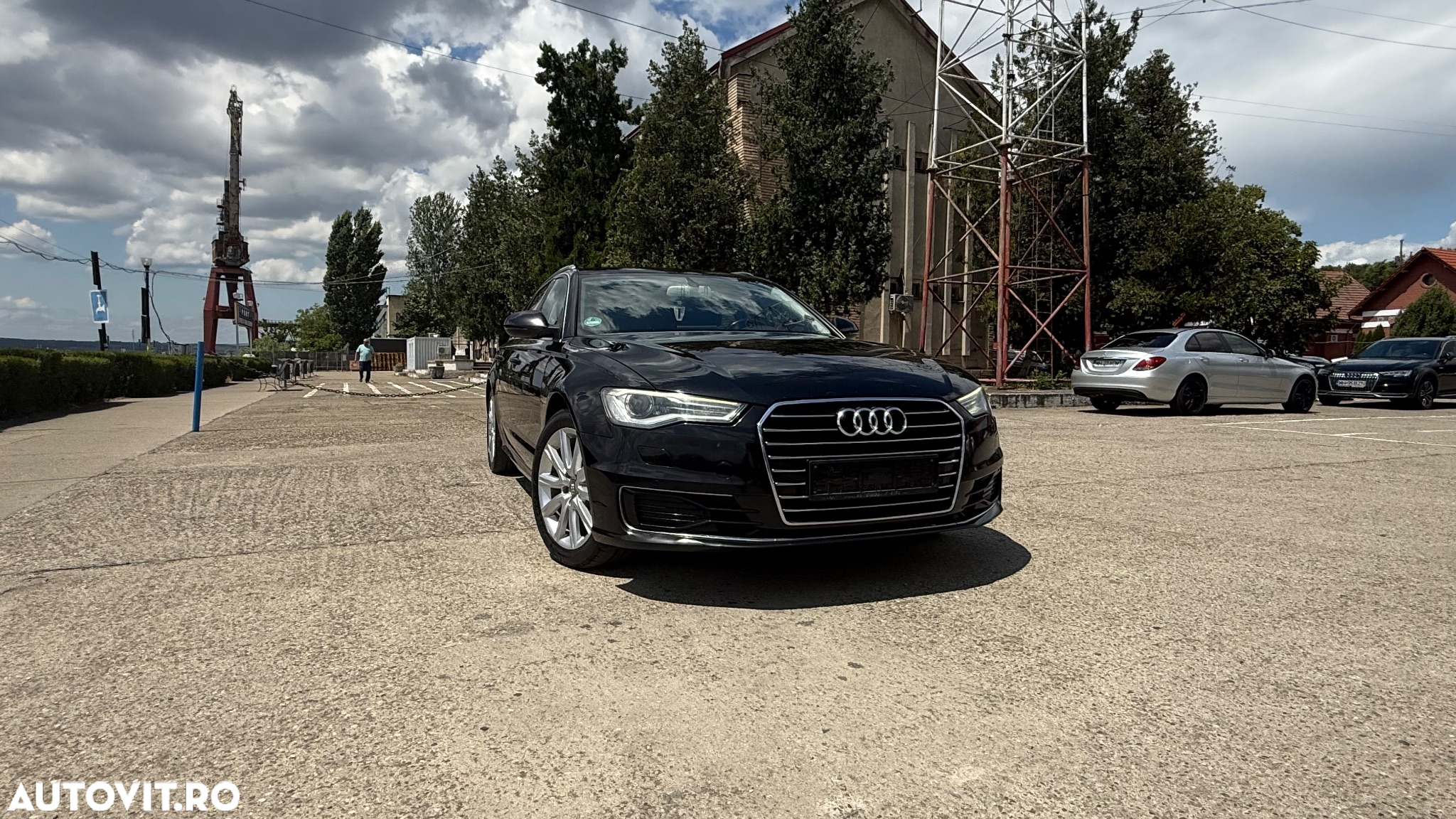 Audi A6 Avant 2.0 TDI Ultra S tronic - 17