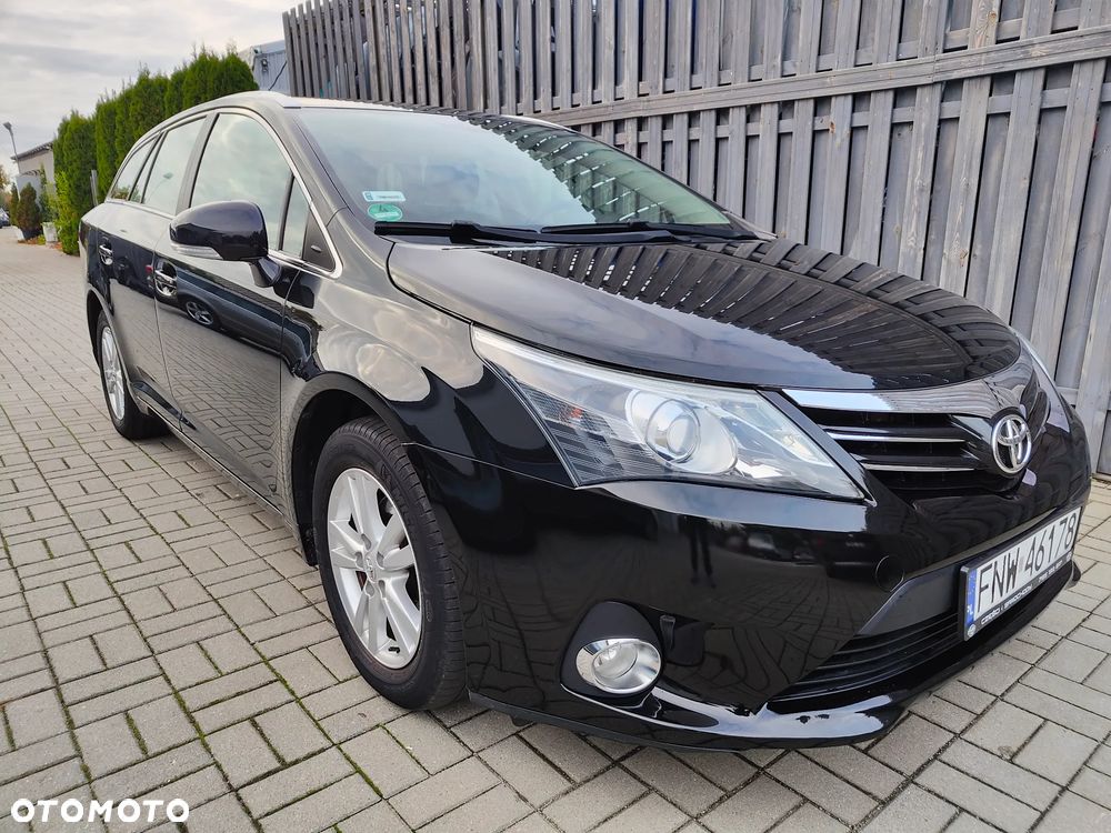 Toyota Avensis - 1