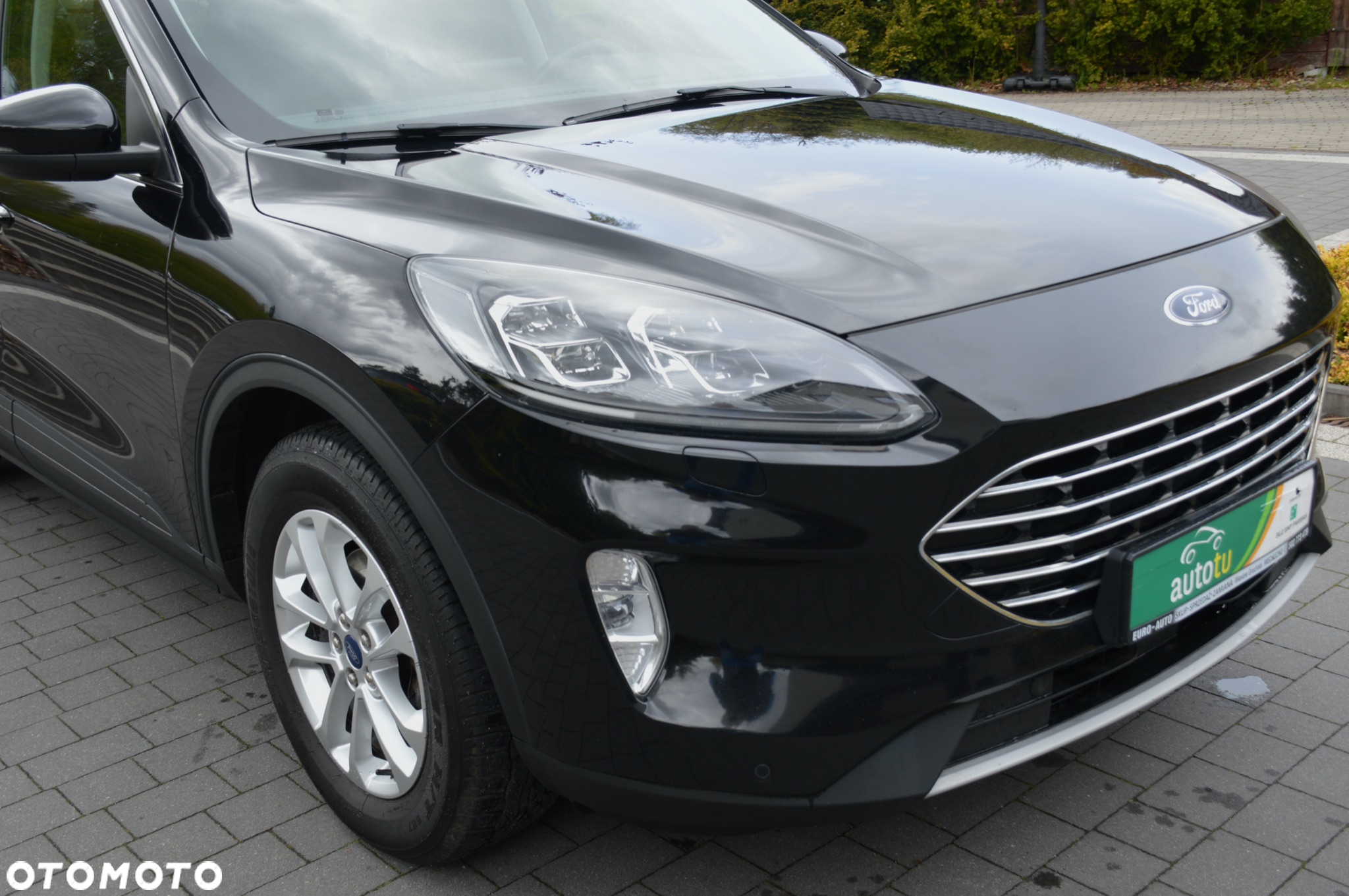 Ford Kuga 2.0 EcoBlue 4x4 TITANIUM - 12