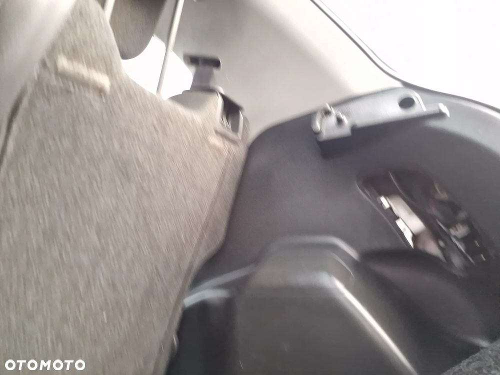 Toyota Yaris 1.0 Premium - 15