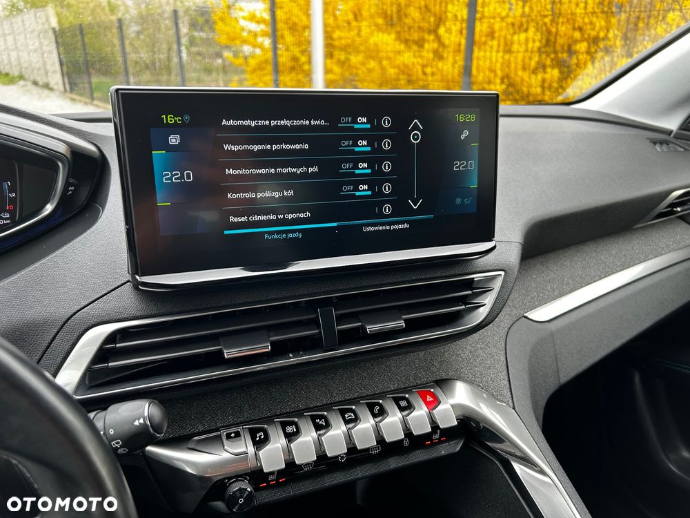 Peugeot 3008 225 e-EAT8 Allure Pack - 28