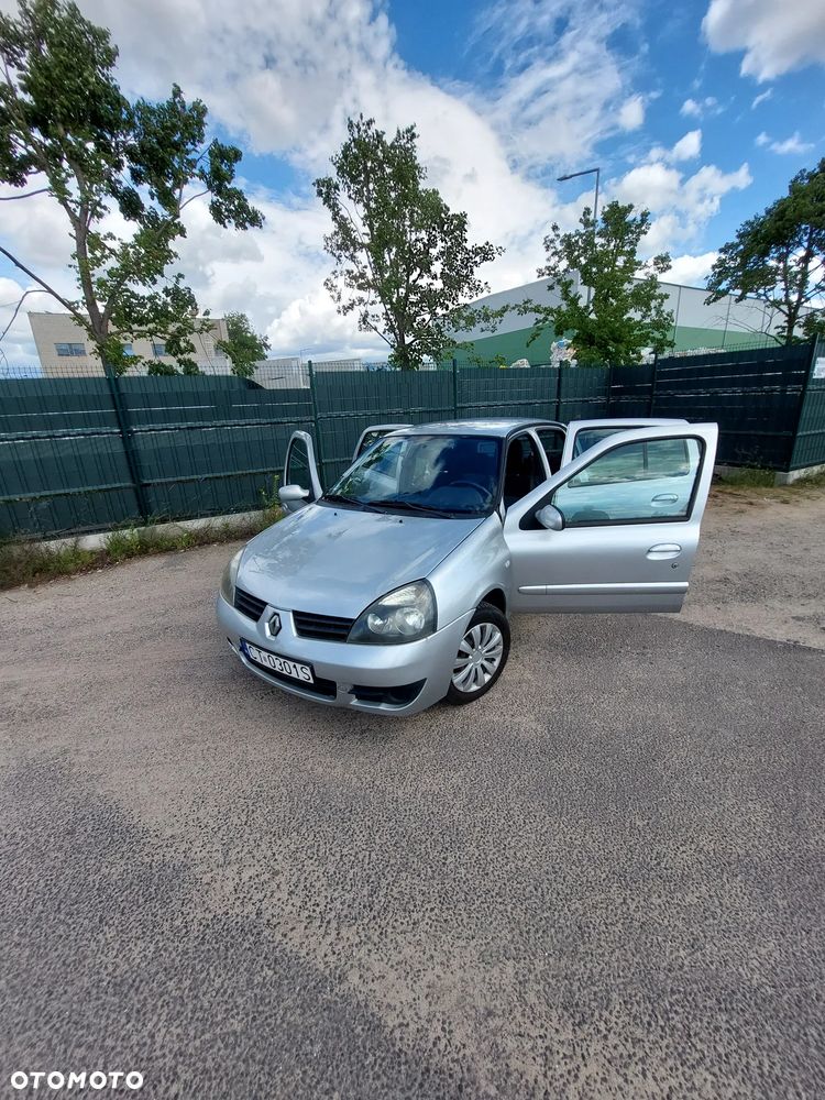 Renault Clio - 2