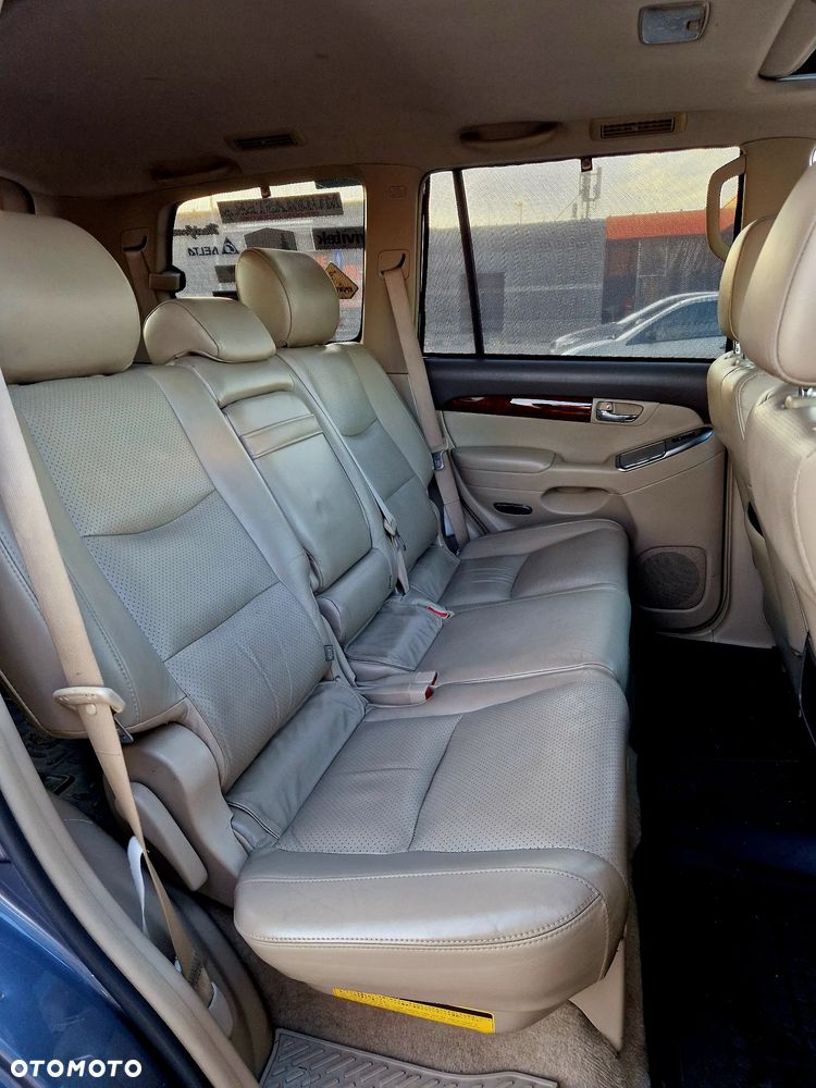 Toyota Land Cruiser - 14