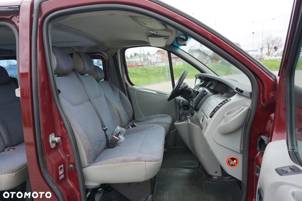 Renault Trafic 2.0 16V Combi L2H1 - 9