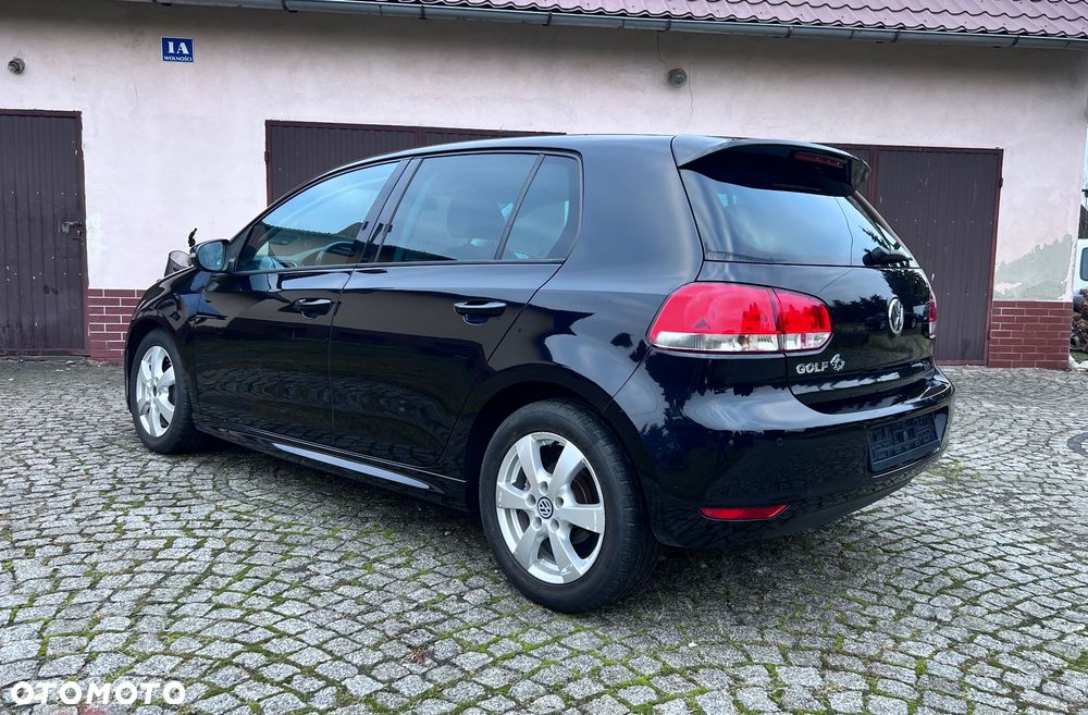 Volkswagen Golf - 23