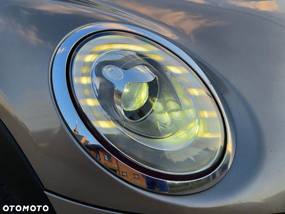 MINI Cooper Seven Chili - 28