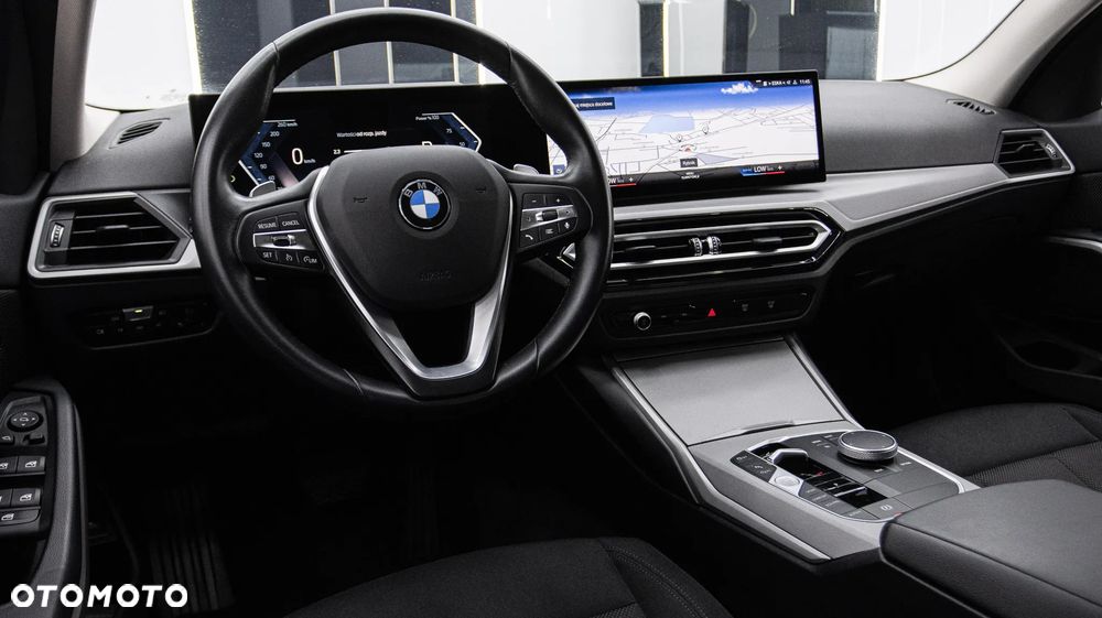BMW Seria 3 318i Sport Line - 15