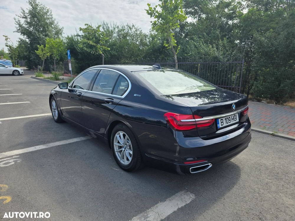 BMW Seria 7 740e iPerformance - 8