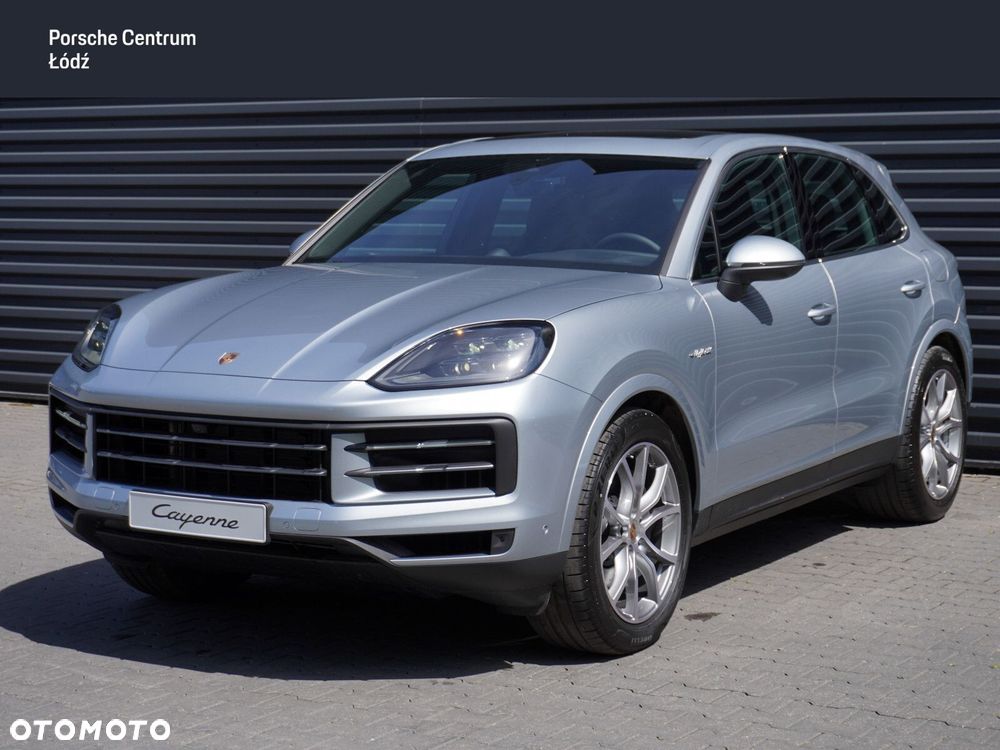 Porsche Cayenne - 1