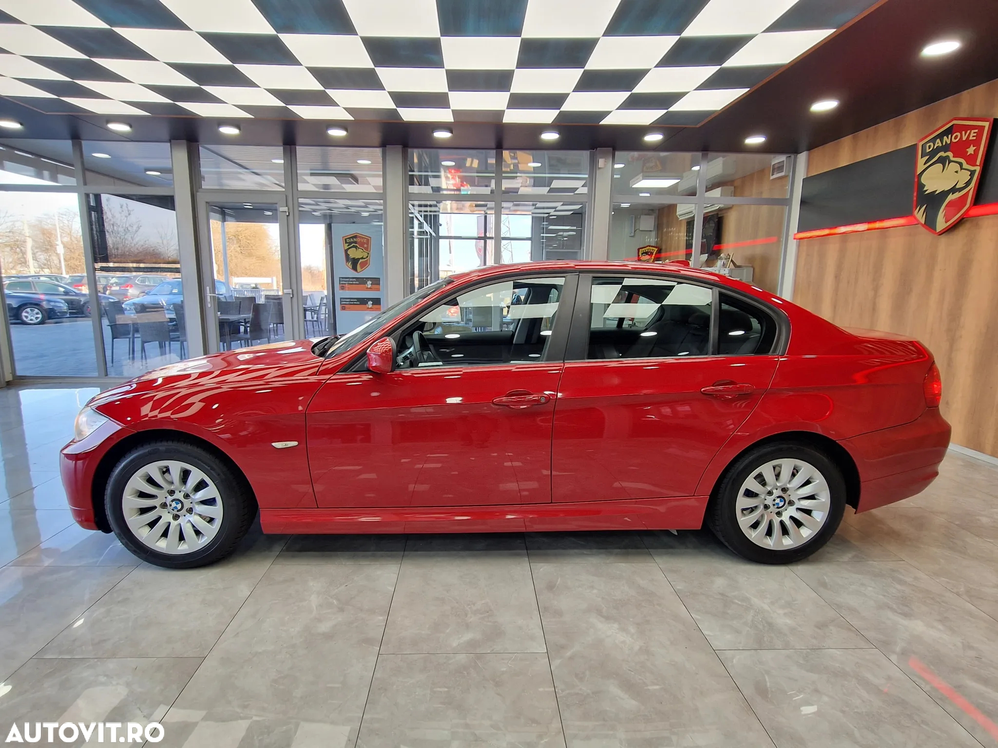 BMW Seria 3 316i - 4