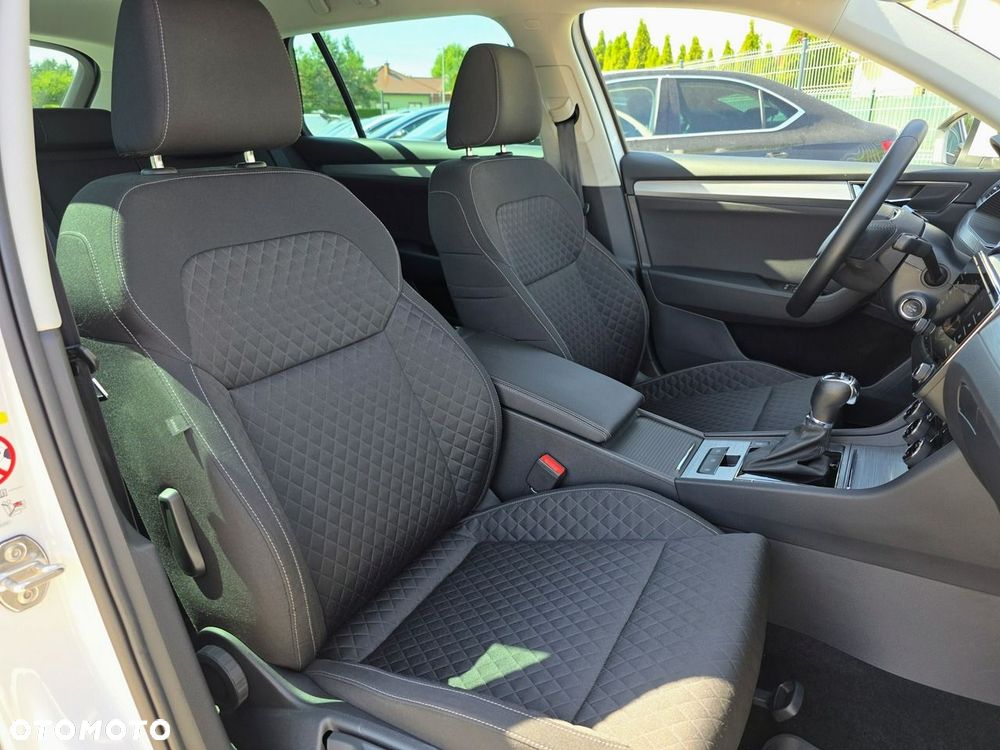 Skoda Superb 2.0 TDI Ambition DSG7 - 14