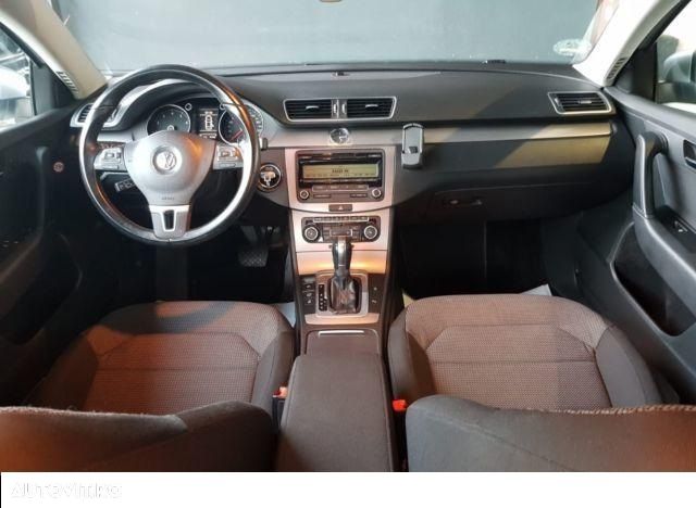 Volkswagen Passat 1.4 TSI Comfortline DSG - 12