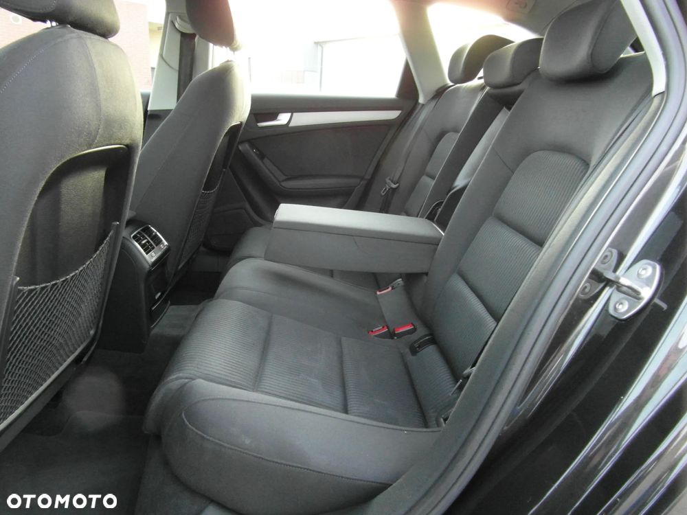 Audi A4 ver-2-0-tdi-dpf-attraction - 30