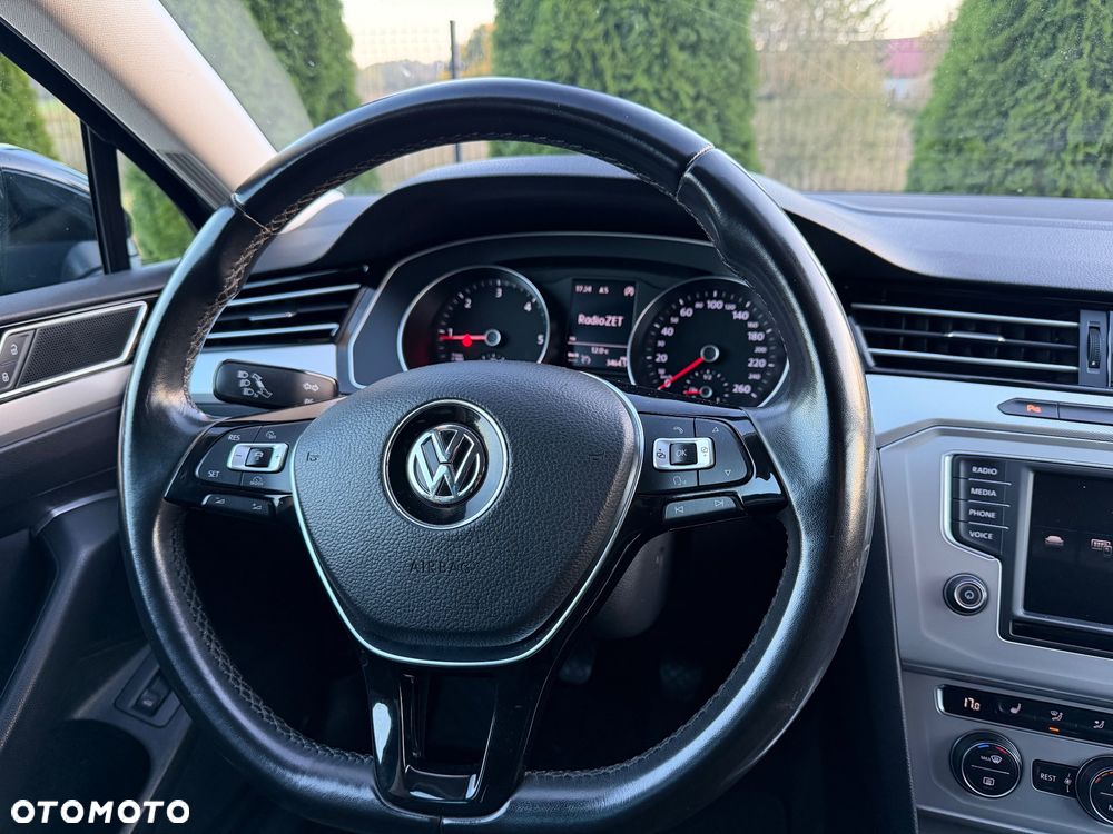 Volkswagen Passat Variant - 18