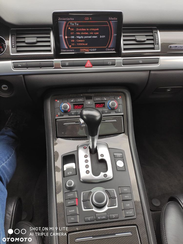 Audi S8 - 24
