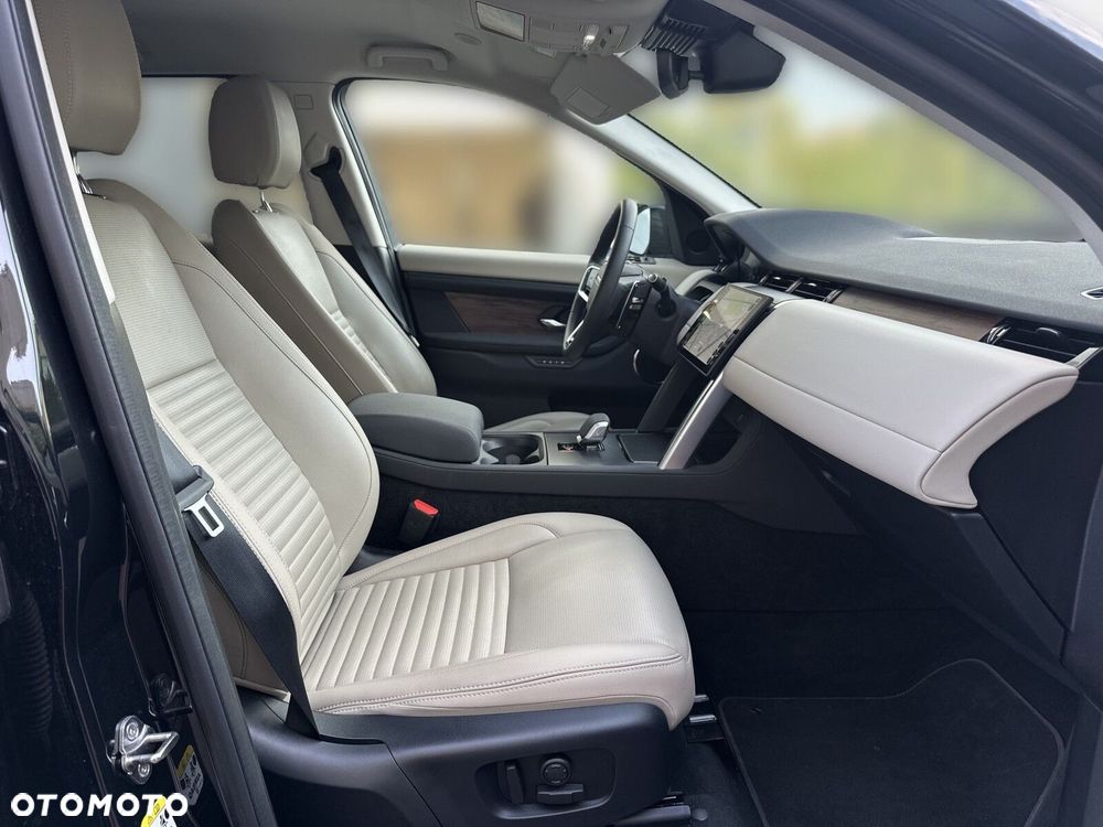 Land Rover Discovery Sport 2.0 D200 mHEV S - 16