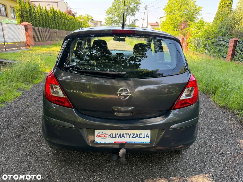 Opel Corsa 1.2 16V Cosmo - 11