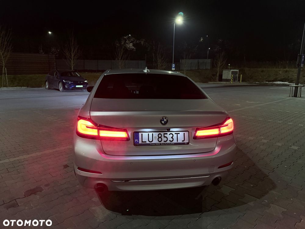 BMW Seria 5 530i xDrive GPF Sport Line sport - 10