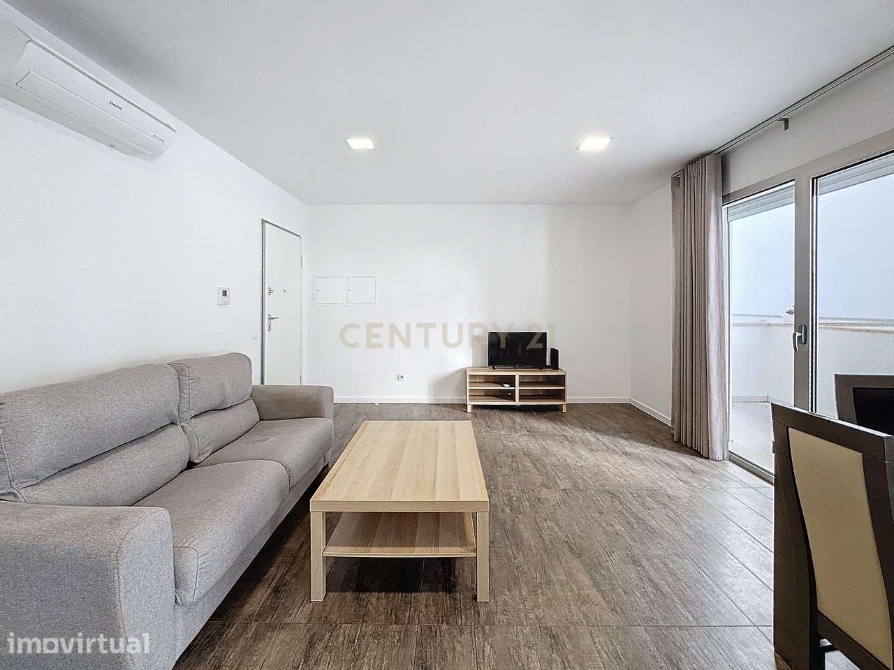Apartamento Moderno com Vista para a Praia na Nazaré - Grande imagem: 2/16
