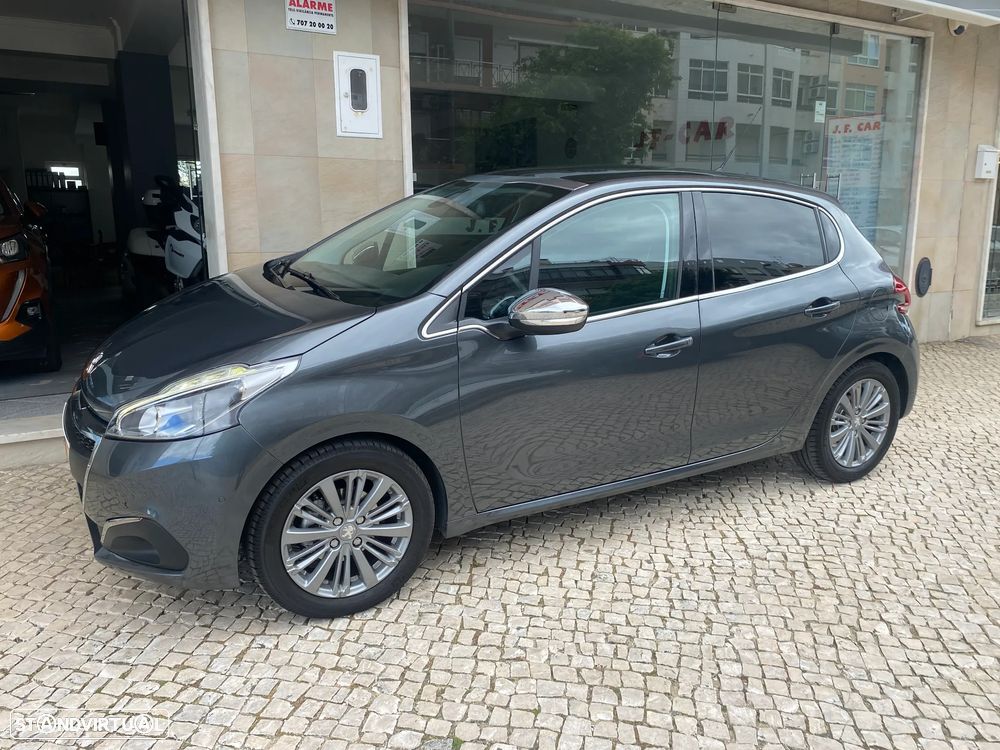 Peugeot 208 PureTech 110 Stop & Start Allure - 12