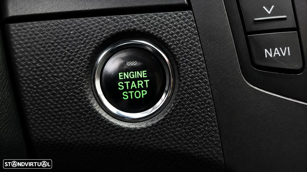 Toyota Yaris 1.0 VVT-i AC - 19