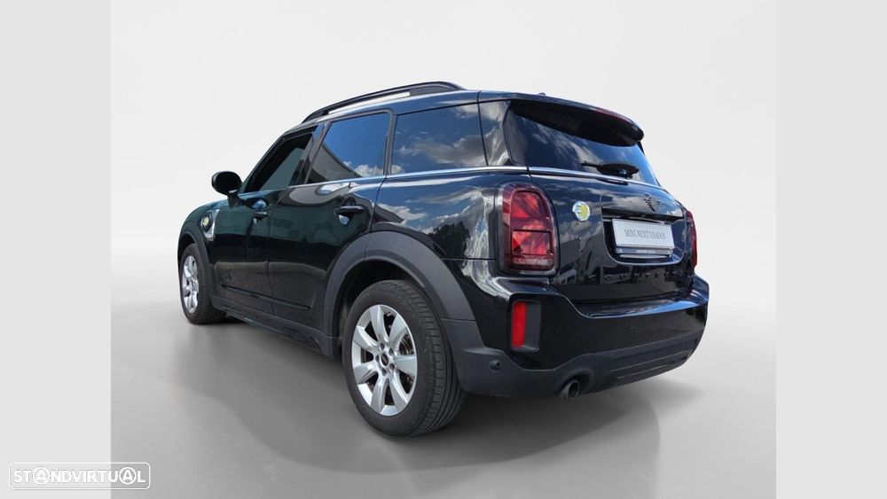 MINI Countryman Cooper SE Premium Classic Auto - 4