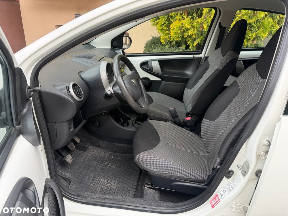 Toyota Aygo - 19