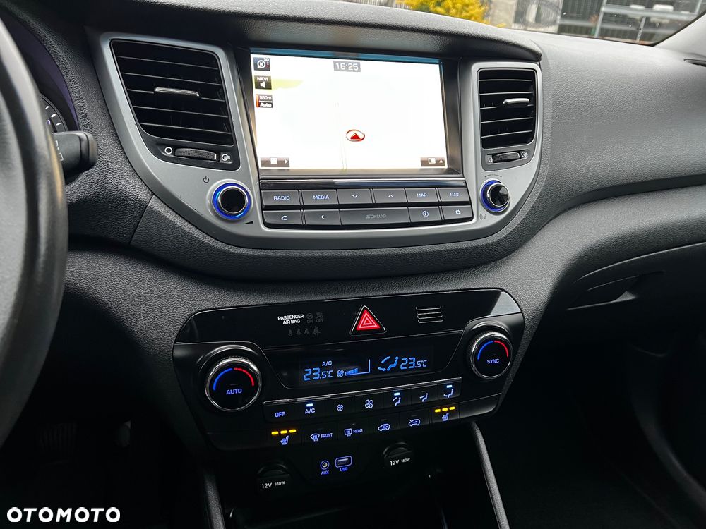 Hyundai Tucson blue 1.6 GDi 2WD Navi - 26