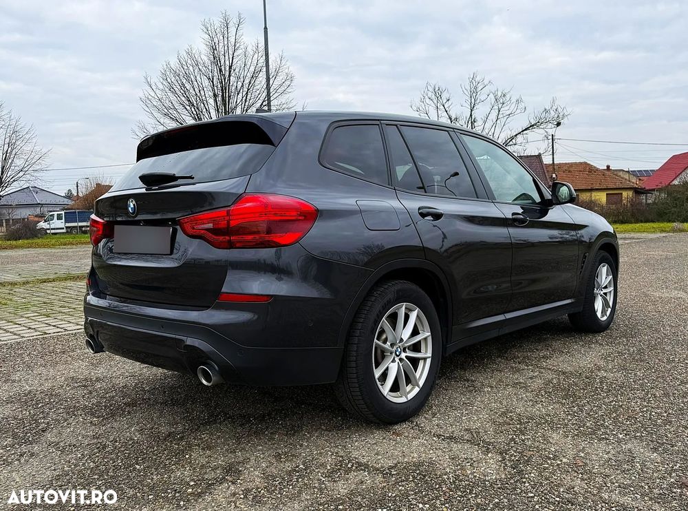 BMW X3 xDrive20d AT xLine - 4