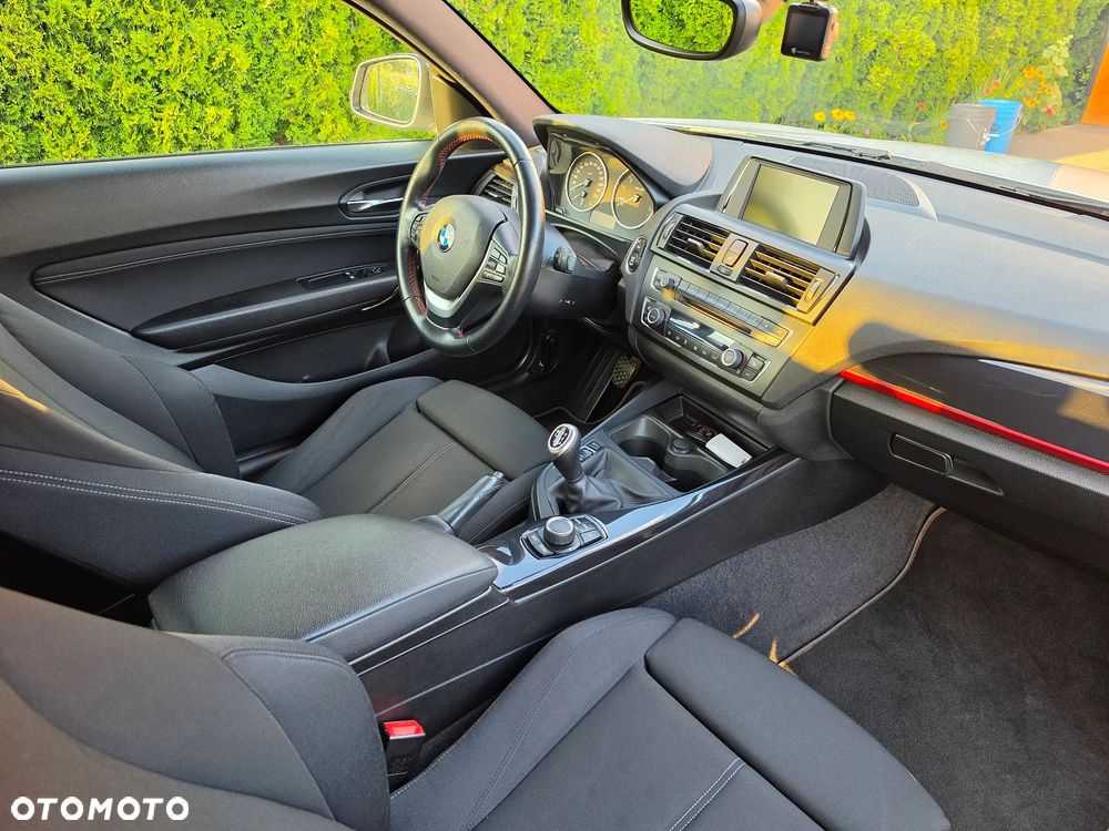 BMW Seria 1 118i Sport Line - 9
