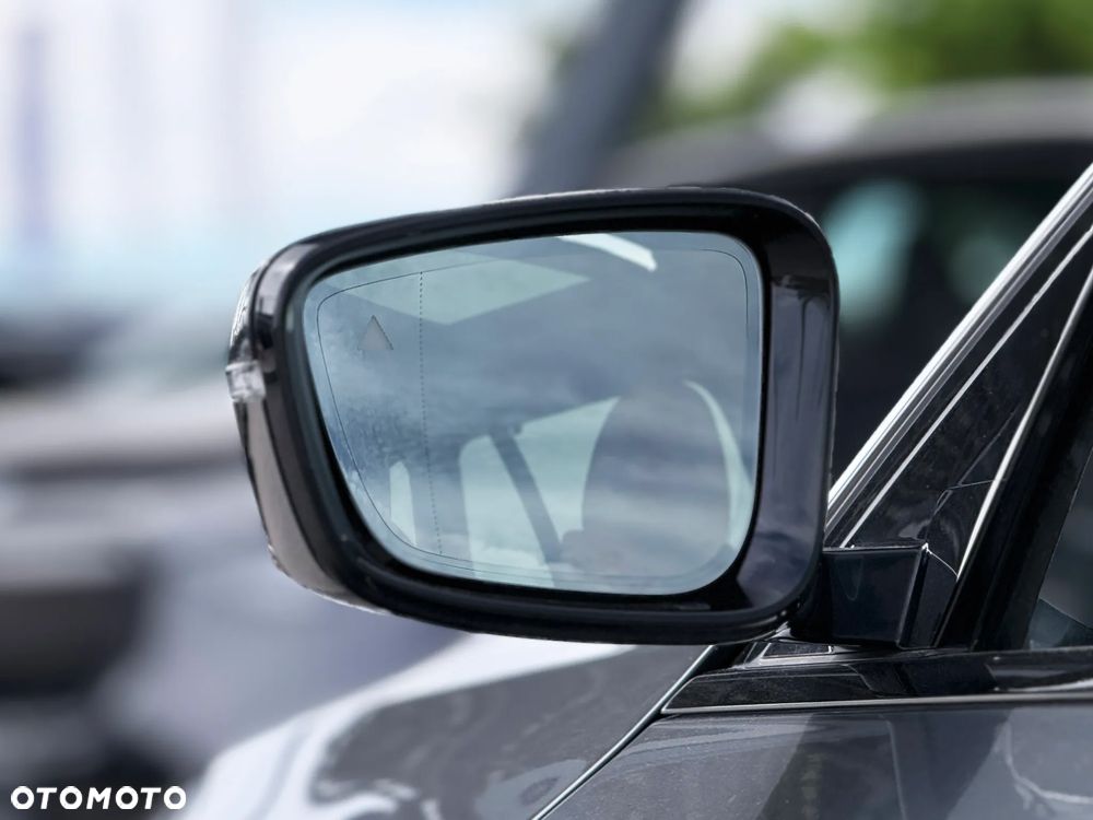 BMW Seria 3 320d xDrive M Sport - 8