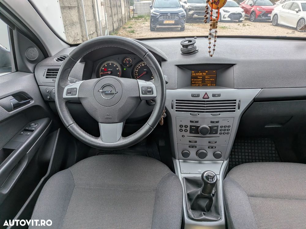 Opel Astra 1.6 Cosmo - 11