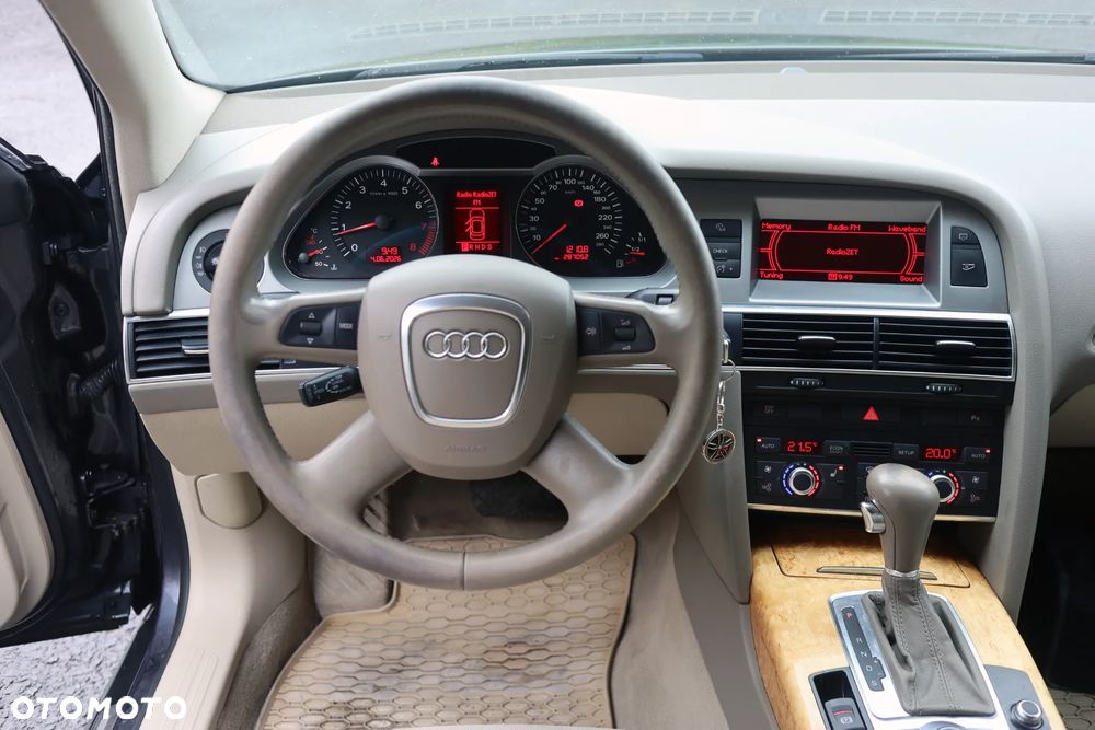 Audi A6 Avant - 16