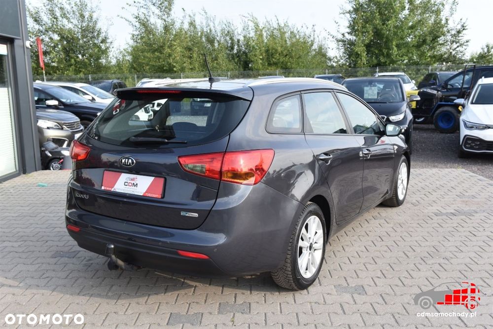 Kia Ceed Cee'd 1.6 GDI Business Line - 11