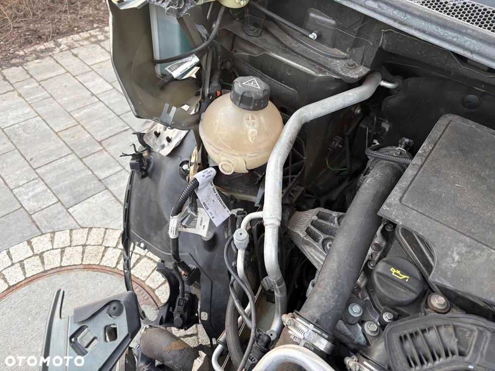 Peugeot 3008 PureTech 130 Stop & Start GPF Active - 23