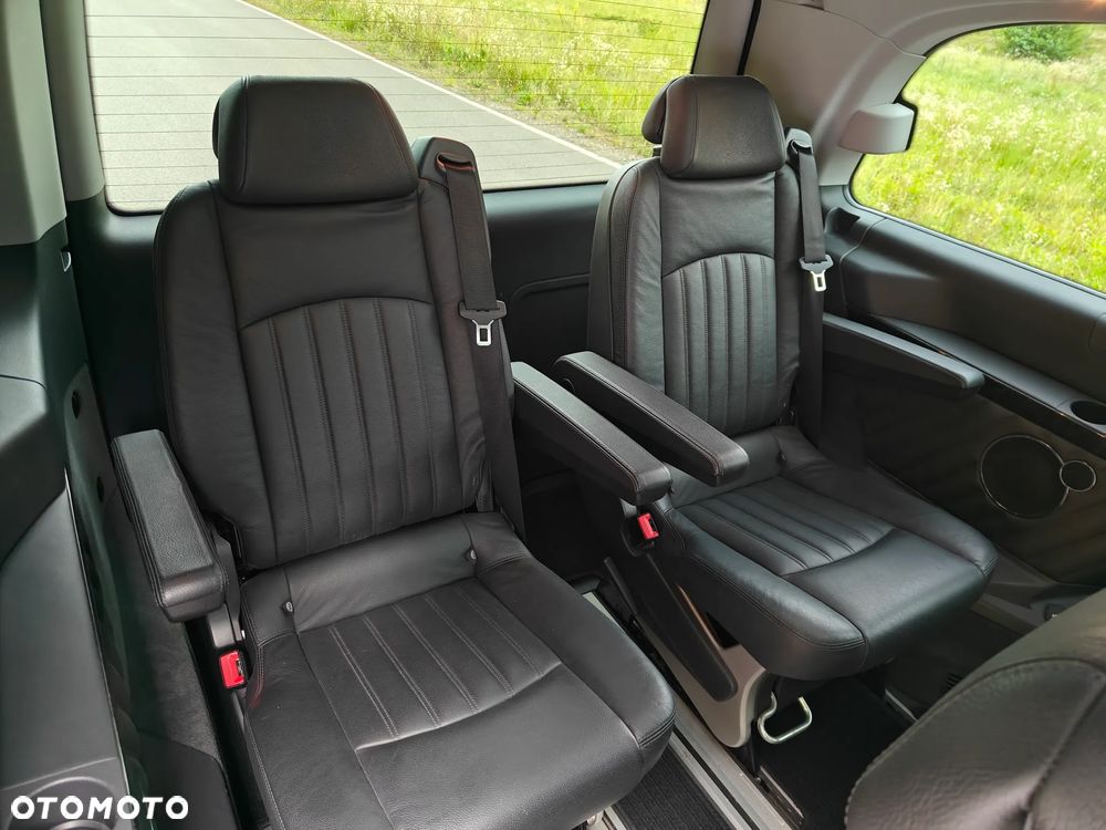 Mercedes-Benz Viano - 27