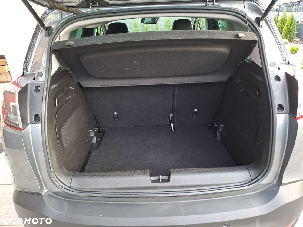 Opel Crossland X - 13