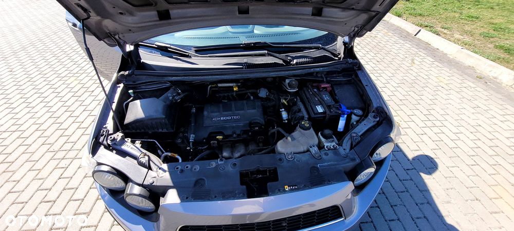 Chevrolet Aveo 1.4 16V LS - 12