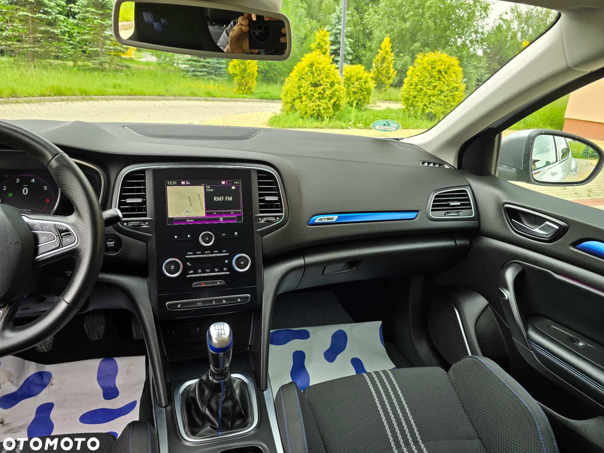 Renault Megane ENERGY TCe 130 GT LINE - 24