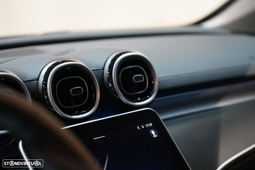 Mercedes-Benz C 300 d AMG Line - 11