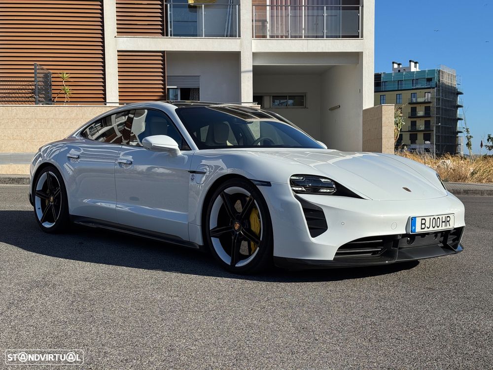 Porsche Taycan Turbo S - 3